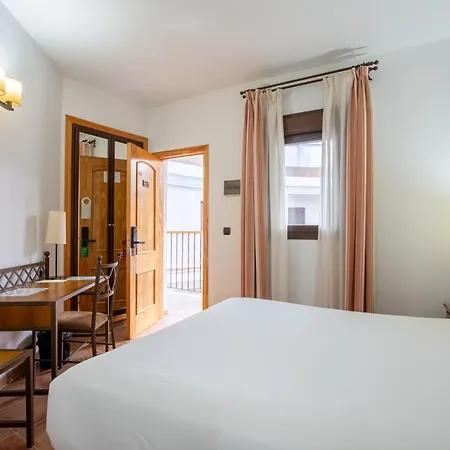Hacienda Santa Barbara Hotel 2*
