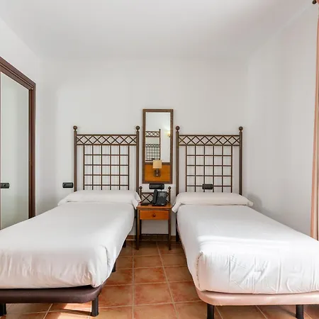 ホテル Hacienda Santa Barbara 2*