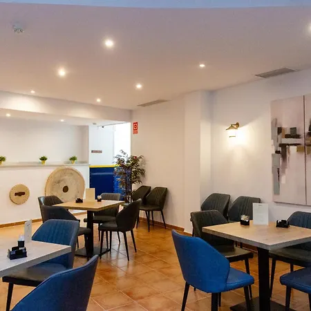 Hacienda Santa Barbara מלון